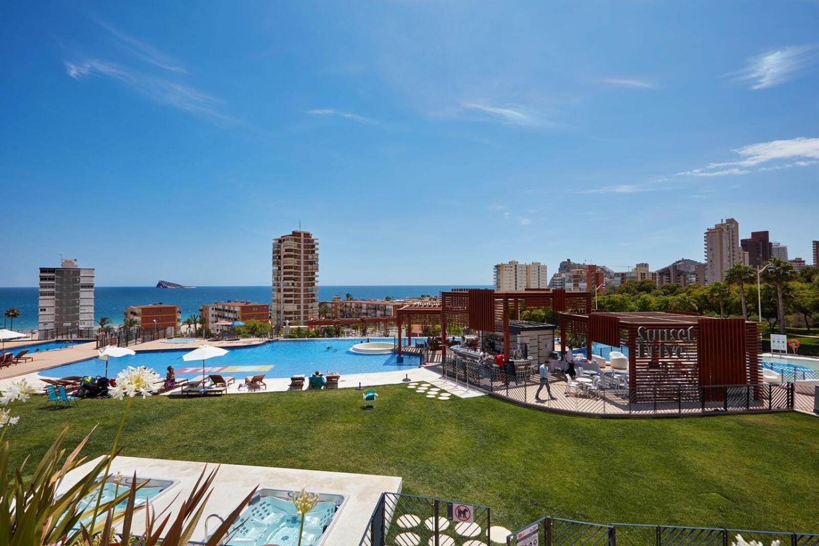 Amazing Apartment In Benidorm - Sunset Kültér fotó